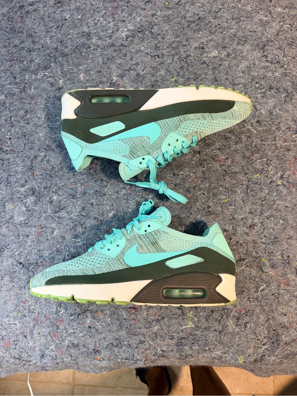 Nike Kids Teal and Dark Green Air Max Style Sneakers